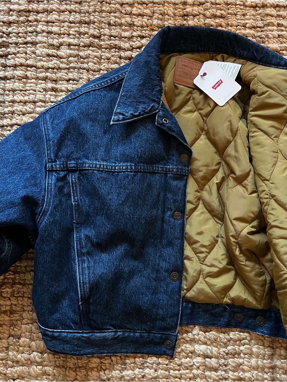 Levi's Blue Denim Trucker Jacket with Olive Quilted Lining - Picture 7 of 7